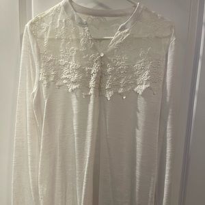 Large long sleeve blouse, by Faded Glory, cream white. V-neck with a few buttons